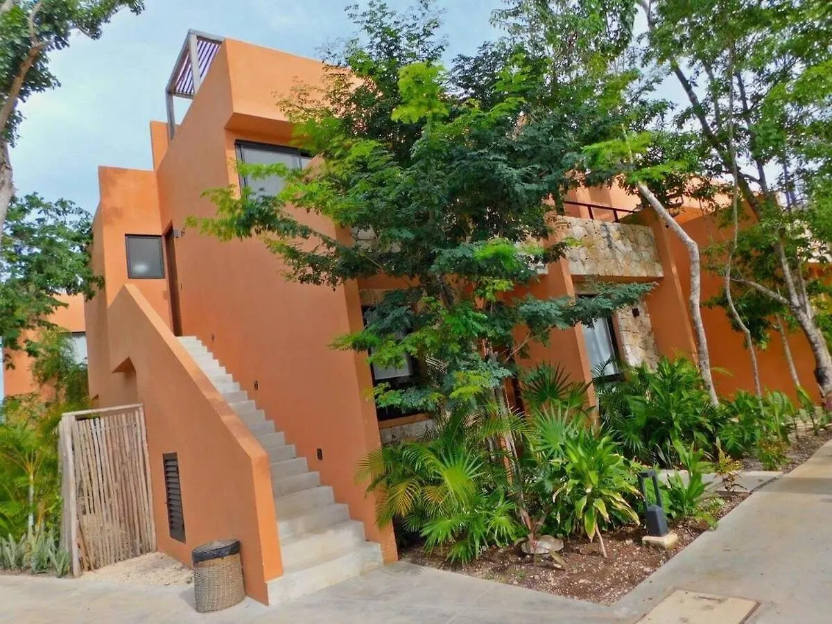 Amplio Depto. C/Terraza Privada + Hermosa Piscina Tulum 0*,